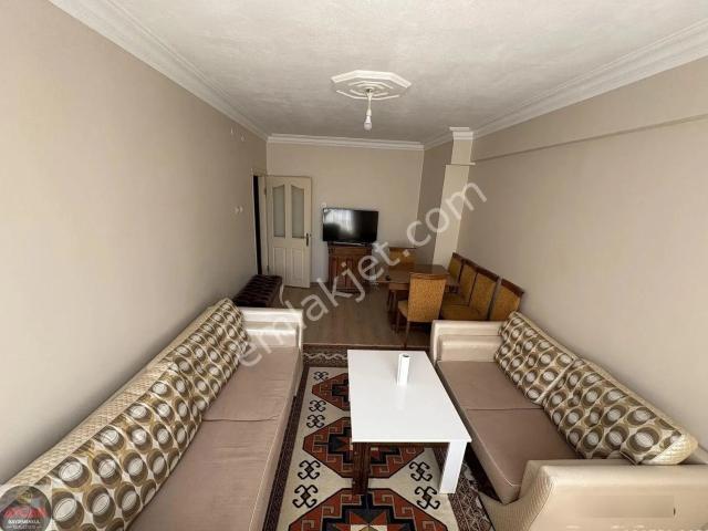 Atatürk Caddesinde 2+1 Eşyalı Kiralık Daire