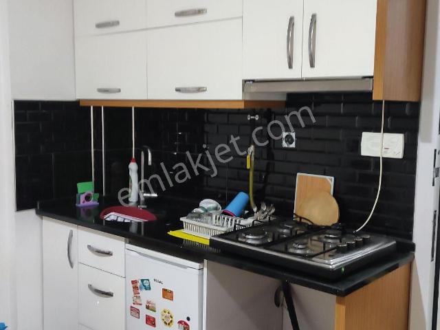 Ataürk Mahallesinde şükrüpaşa Eşyalı Kiralık 1+1 Daire