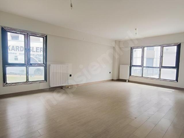 ATAŞEHİR TOKİ 2 ETAPTA 6. KAT SATILIK 3+1 FERAH MANZARALI DAİRE