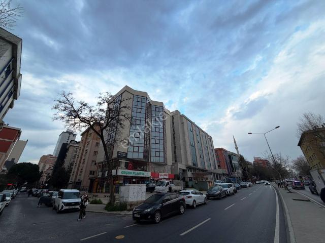 Ataşehir City's Avm Yakını 90m2 Krediye Uygun Satılık Plaza Katı
