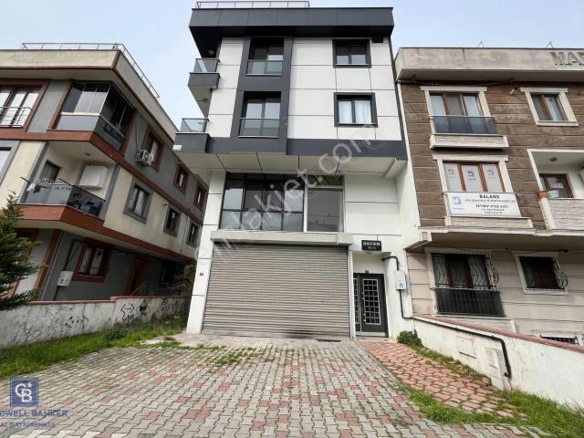 Ataşehir Esatpaşa'da Geniş Teraslı 2+2 Kiralık Çatı Dubleksi