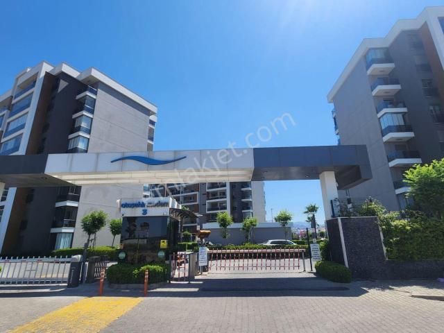 Ataşehir Modern 3 Kiralık Bahçe Katı 2+1 Daire