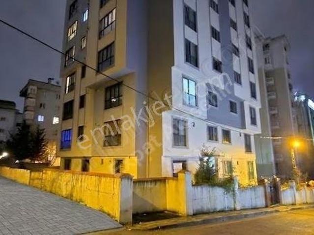 Ataşehir Novada Civarı Boş Oturuma Hazır Fırsat Daire 1+1 70m2