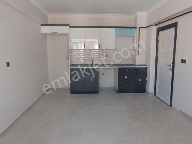 Ataşehir'de Kiralık 1+1 Harika Konumlu Daire eşyasız