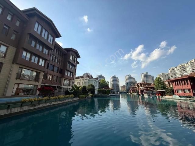 Atakent Bosphorus City Satılık 4+1 Yalı Daire Suya Sıfır