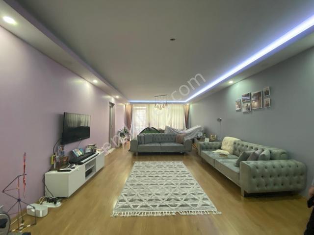 Atakent Bosphorus City 3+1 Satılık 196 M2