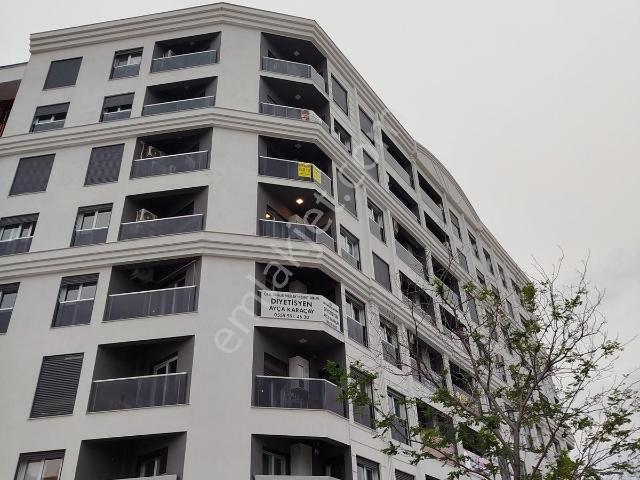 Atakent Cadde Ve Metro Yakını Biva Queen'nde Önü Açık 2+1