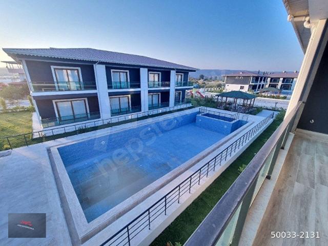 ATAKENT KAPIZLI BAKALIKLAR CAD. SATILIK 2+1 EŞYALI DUBLEKS YAZLIK DAİRELER