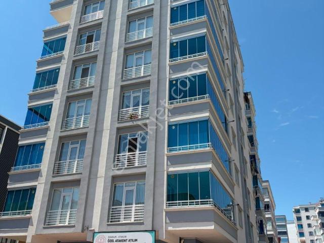 Atakent Tramvay Durağına Cephe 3+1 Daire Kiralık Daire