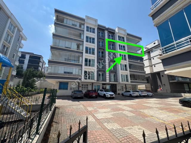 Atakum Cağaoloğlun'da Satılık Site İçinde Balkonlu Ferah 3+1 Daire