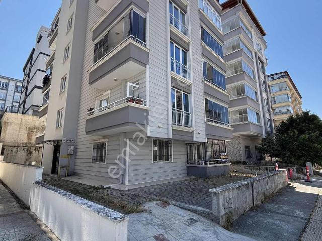 Atakum Bornova Caddesinde Satılık 3+1 Daire