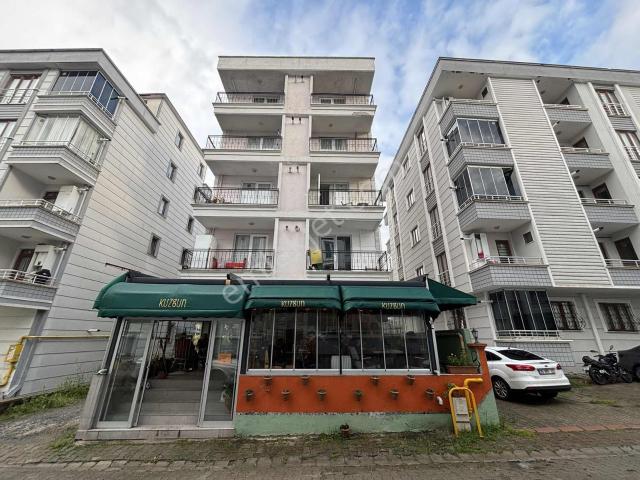 Atakum Körfez Tramvay Durağı Yolu Üzerinde Kiralık 1+1 Daire