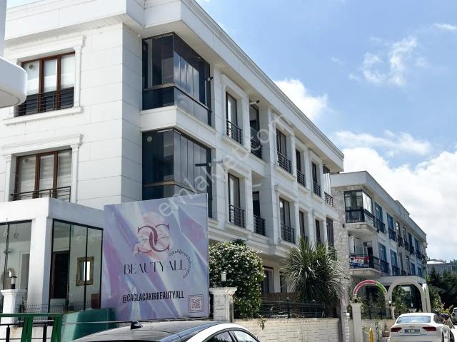 Atakum Yat Limanında Denize 2.bina Ferah Ve Geniş Kiralık Daire