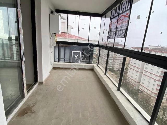 Atakum Yenimahalle De Lüks Eşyasız 1+1 Daire