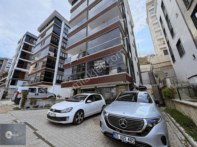 Atakumda Tramvaya Yakın 1+1 Sanki Balkonun Dairesi Var
