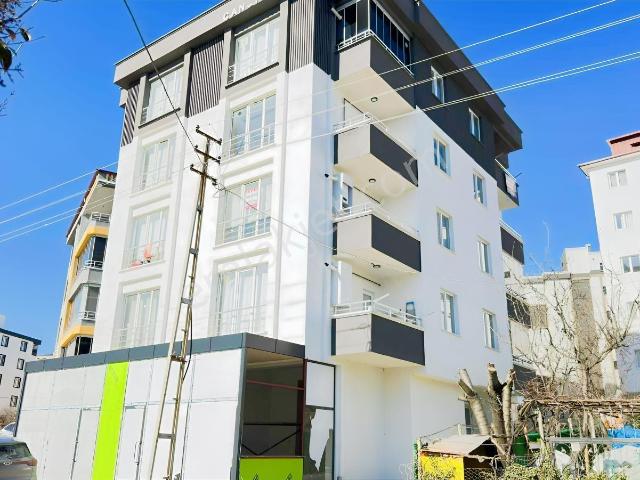 Atakum'da Bulvara Cephe Manzaralı Kiralık 1+1 Daire