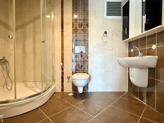 Atakum'da Havuz'lu Site'de Korupark Evlerinde Kiralık 3+1 Daire