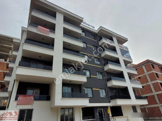 Atakum'da Ormana Komşu Deniz Manzaralı Satılık 1+1 Sıfır Daire