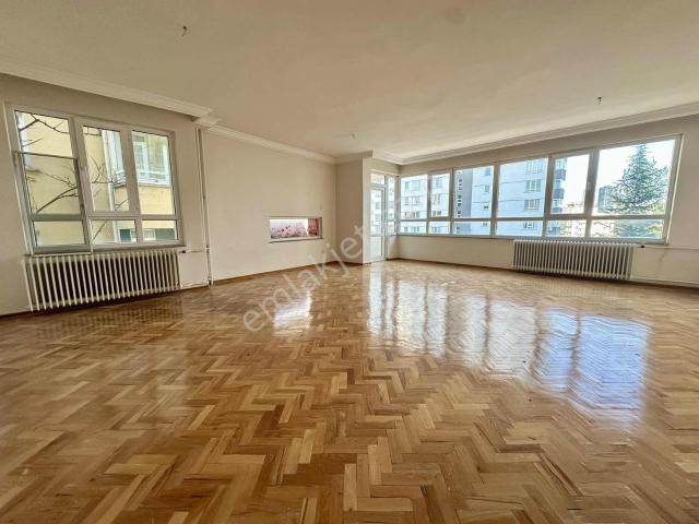 Atakule Ve Vadi Yakını 4+1+kiler Otopark Bakımlı Arakat Kiralık