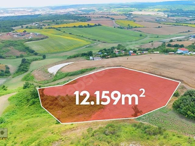 Çatalca Dağyenice'de Eşsiz Manzaralı Müstakil Tapulu 12 Dönüm
