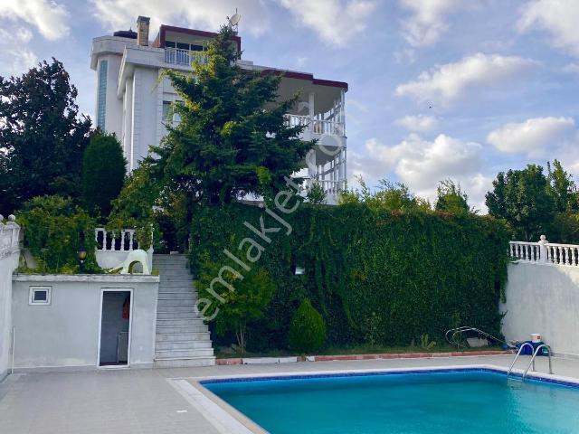 Çatalca İzzettin 4013m2 Villa