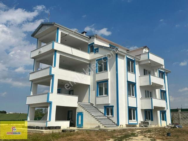 Çatalca İnceğiz Mahallesinde Müstakil 3000 M2 Arsa İçinde Villa