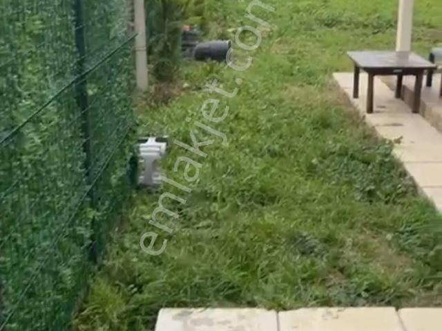 Çatalca Oklalı Mahallesinde Müstakil Ev