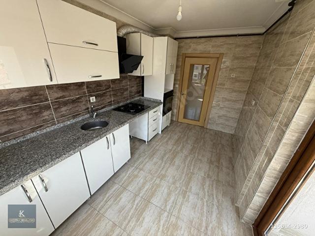ATAPARK MAHALLESİNDE CADDE ÜZERİ 3+1 KİRALIK DAİRE ARA KATTA