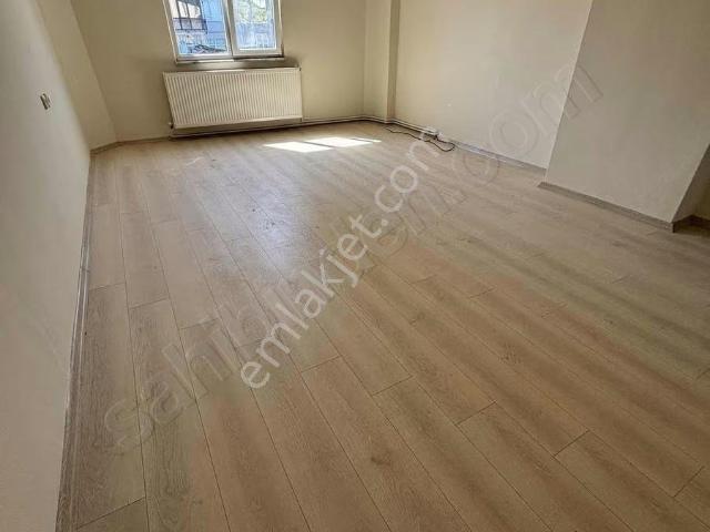 Atasoy Gyo'dan 2.bulvarın Bir Sokak Altı 3+1 Kiralık!