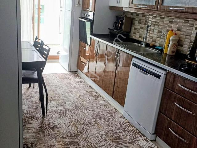 Ateşoğlu Pırlanta Sitesi İki Banyolu İki Balkonlu Kapıcılı 3+1