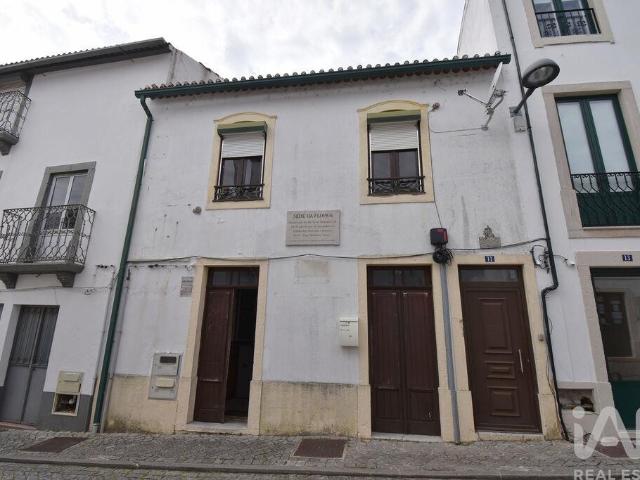 Ateliê T4 em Espinhal de 256 m²