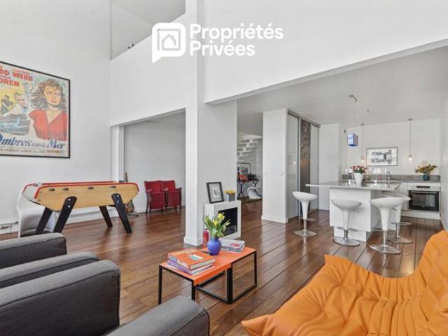 Atelier d'artiste en duplex,136,7 m², 3 chambres, esprit Le Corbusier, 5e et 6e étage