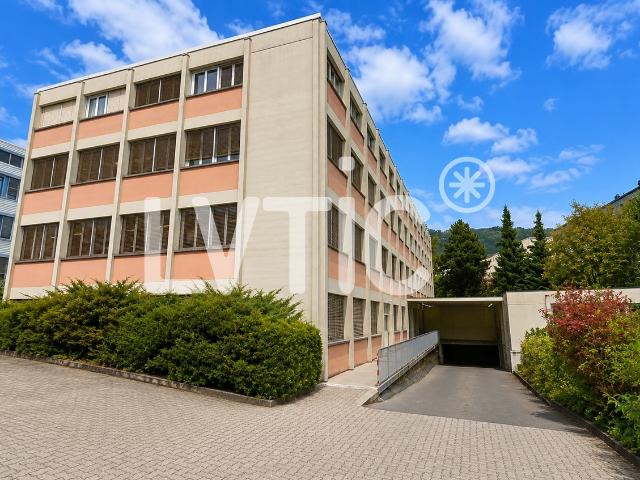 Atelier, Labor von 842 m2 zu mieten in Mont sur Lausanne / Blécherette