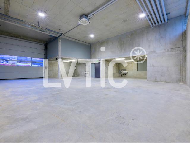 Atelier, Lager, Showroom von 200 m2 zu vermieten in Martigny