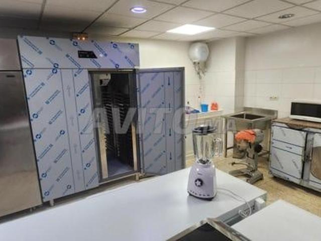 Atelier pâtisserie / Labo Dark Kitchen équipé
