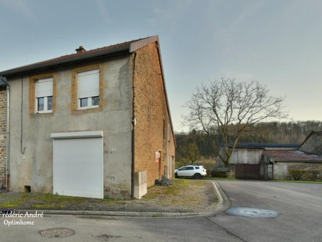 Atelier/Garages à Pouru aux Bois