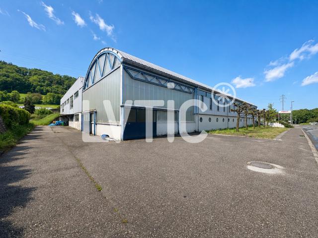 Ateliers, Depots, Büro von 622 m2 zu vermieten in Moudon
