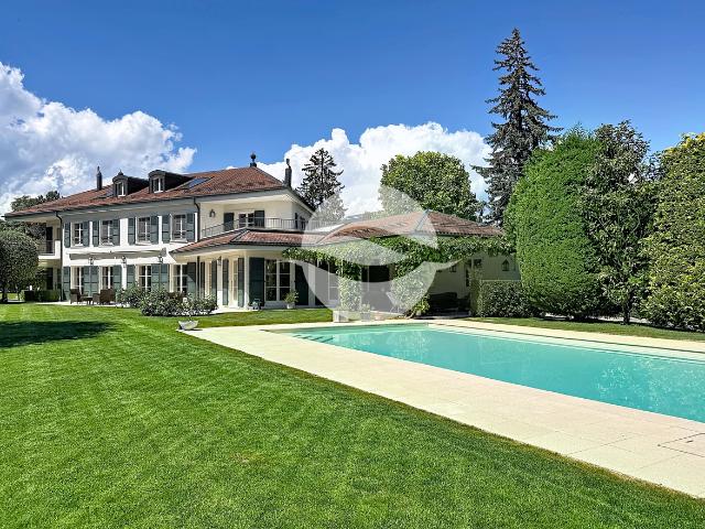 Atemberaubende Villa mit 10,5 Zimmern + unabhängiges Studio