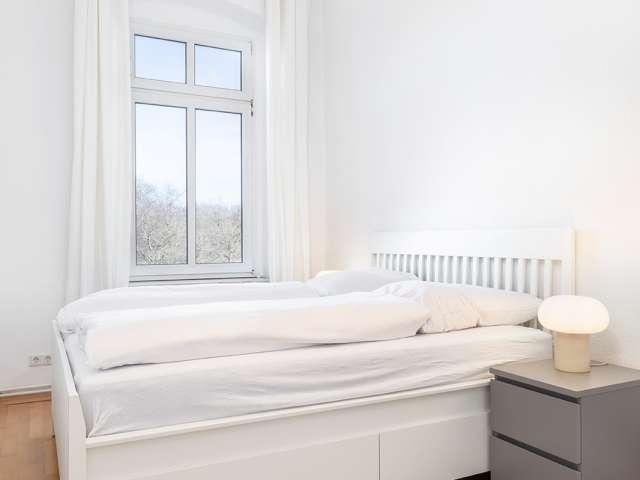 Atemberaubende möblierte 2 Zimmer Wohnung mit Blick ins Grüne