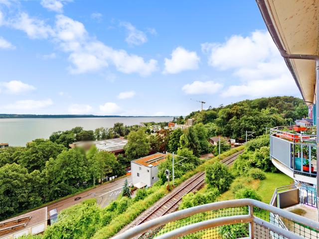 Atemberaubender Blick auf den See