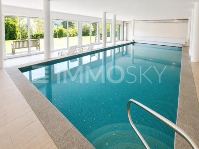 Atemberaubendes Luxus Panorama Apartment in Collina d'Oro