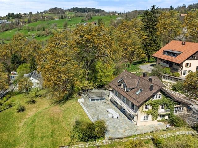 Atemberaubendes renoviertes Anwesen mit Panoramablick in Lutry
