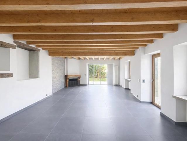 Atemberaubendes renoviertes Dorfhaus in Aire la Ville