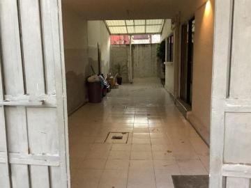 Atención inversionistas: Casa que se vende como terreno uso de suelo HM/10/40