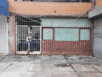 ATENCIÒN INVERSIONISTAS EN VENTA! TIENDA EN EL CENTRO COMERCIAL