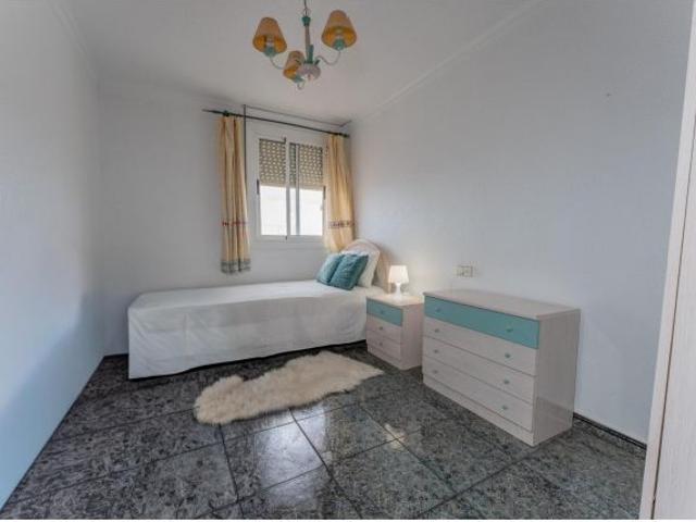 ATENCION INVERSORES, AMPLIA VIVIENDA CON ASCENSOR