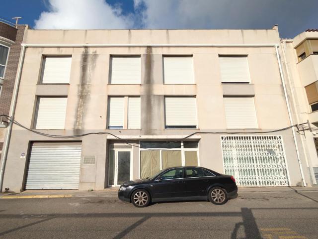 ¡ATENCIÓN! LOTE DE 6 PISOS EN LES CASES