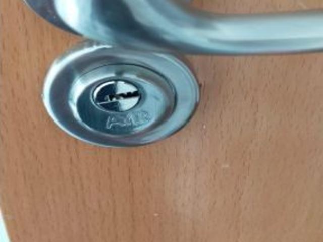 ATENCION SÓLO ESTUDIANTES, PISO REFORMADO