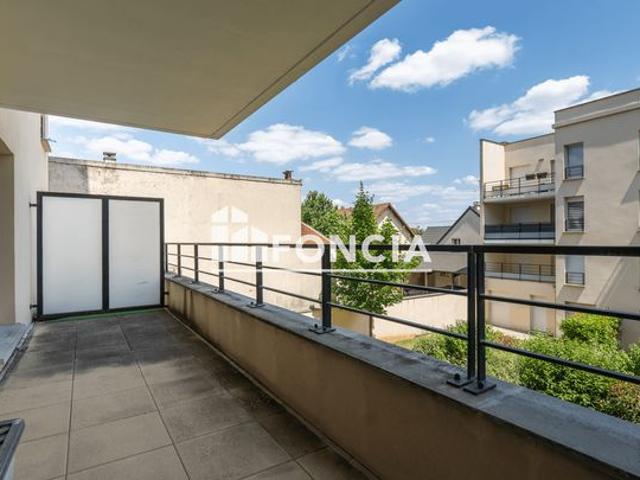 ATHIS MONS F2 de 39m2 avec Balcon de 13m2