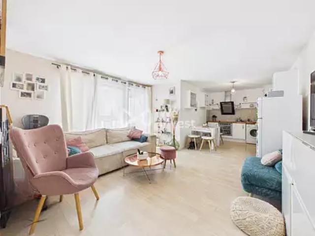 Athis Mons 91200 Achat / Vente appartement 2 pièces t2 au dernier étage terrasse